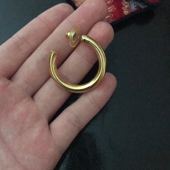 (Sold) Stunning Vintage Gold Earrings - Picture 2 of 2